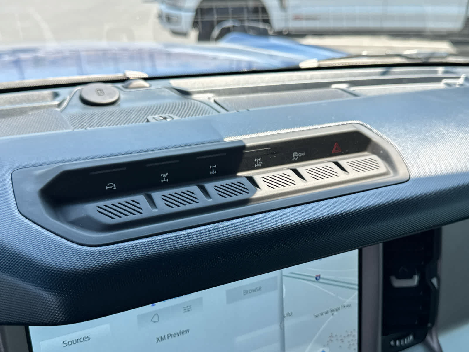 Certified 2021 Ford Bronco First Edition AWD/4WD image 27
