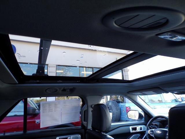 Certified 2023 Ford Explorer Limited w/ Limited Technology Package image 14