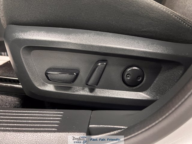 Used 2025 Nissan Rogue SV FWD image 25