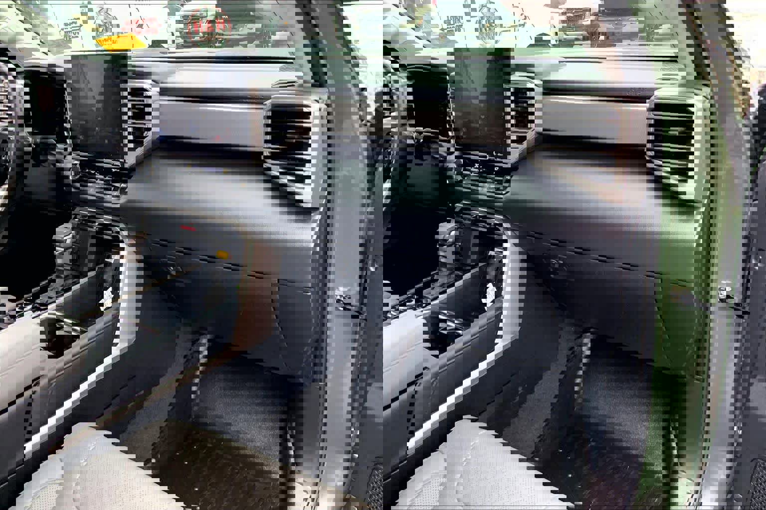 Used 2023 Toyota Tundra Limited image 16