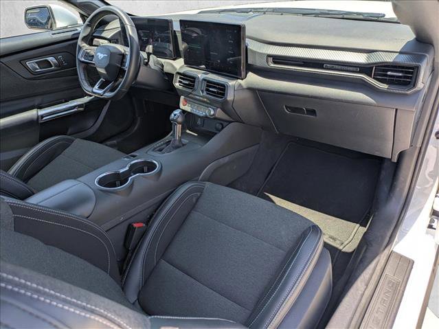 Certified 2025 Ford Mustang Coupe RWD image 17