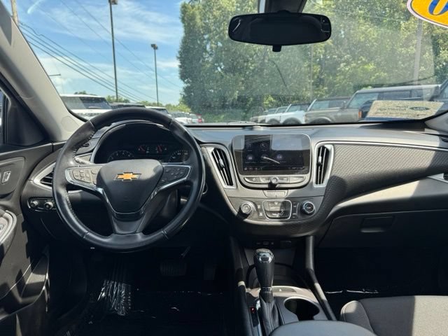 Used 2020 Chevrolet Malibu RS w/ LPO, Convenience Package 1 FWD image 17