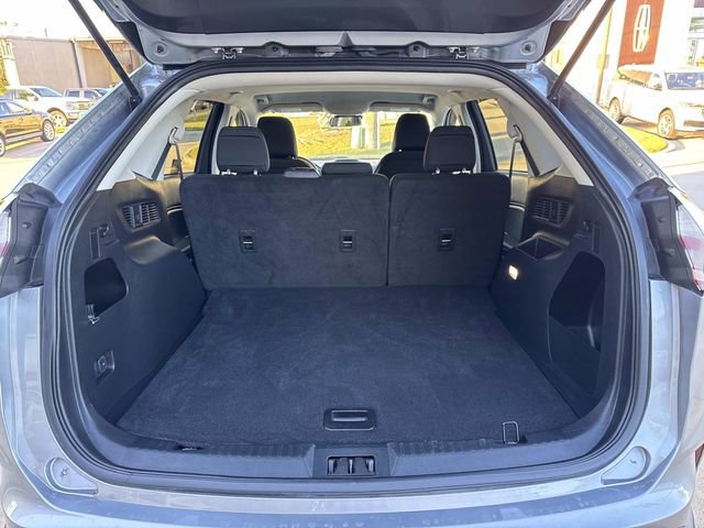 Certified 2024 Ford Edge SE image 9