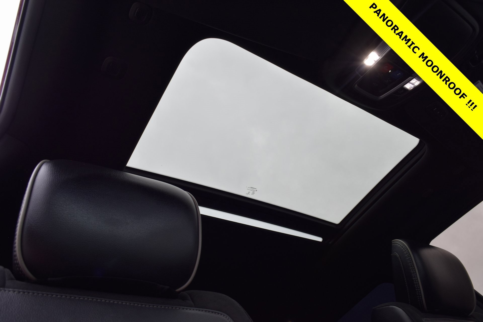 Used 2021 RAM 1500 Laramie w/ Sport Appearance Package image 6