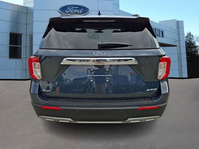 Certified 2024 Ford Explorer XLT w/ Equipment Group 202A image 5
