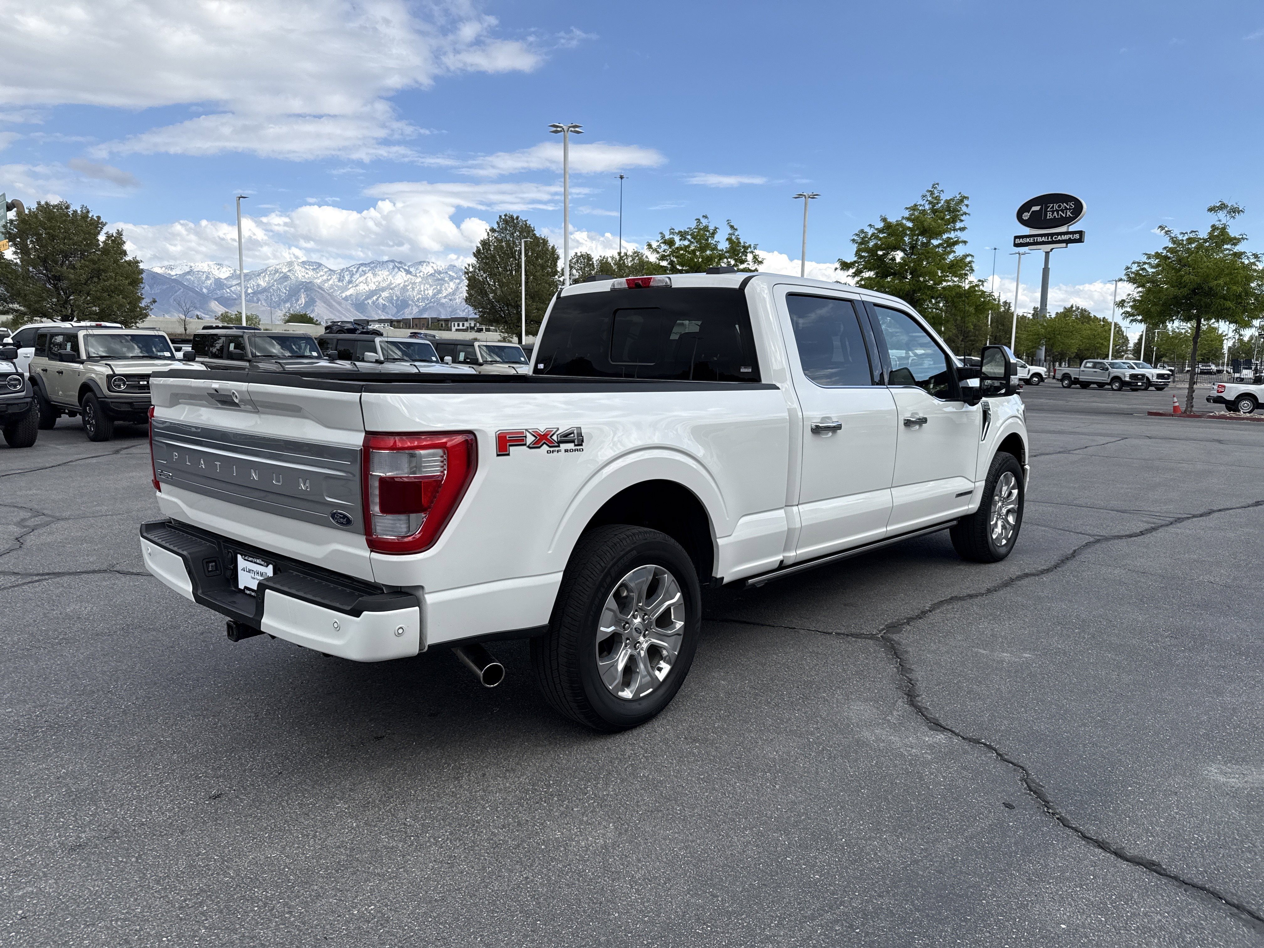 Certified 2022 Ford F150 Platinum w/ Equipment Group 701A High AWD/4WD image 5