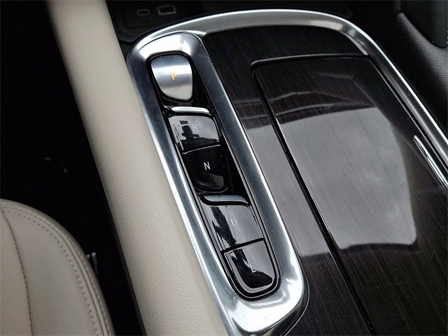 Used 2022 Buick Enclave Essence w/ Experience Buick Package image 16