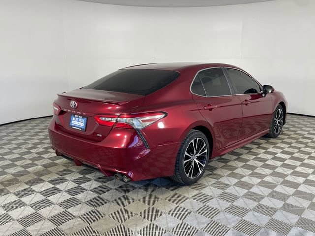 Used 2018 Toyota Camry SE FWD image 22