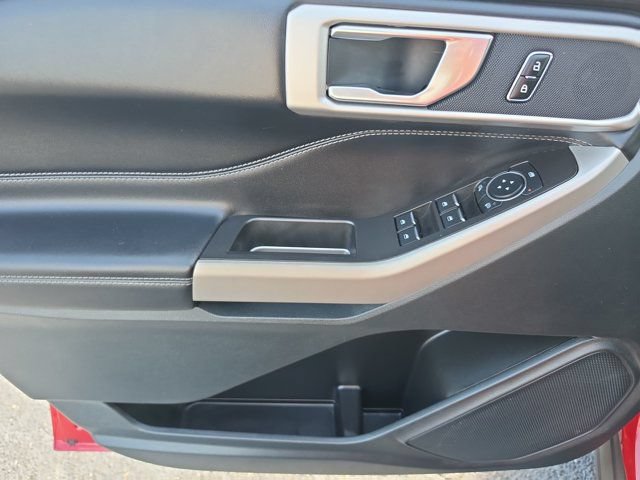 Certified 2024 Ford Explorer XLT RWD image 15
