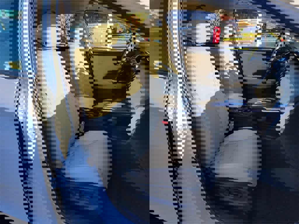 Used 2019 Honda Clarity Touring image 15