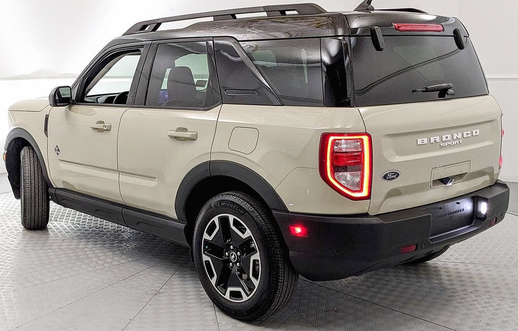 Certified 2024 Ford Bronco Sport Outer Banks AWD/4WD image 4