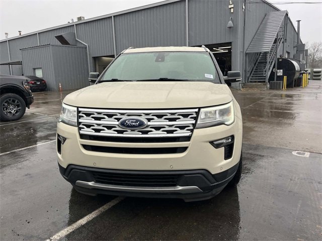 Certified 2018 Ford Explorer XLT w/ Equipment Group 202A image 8