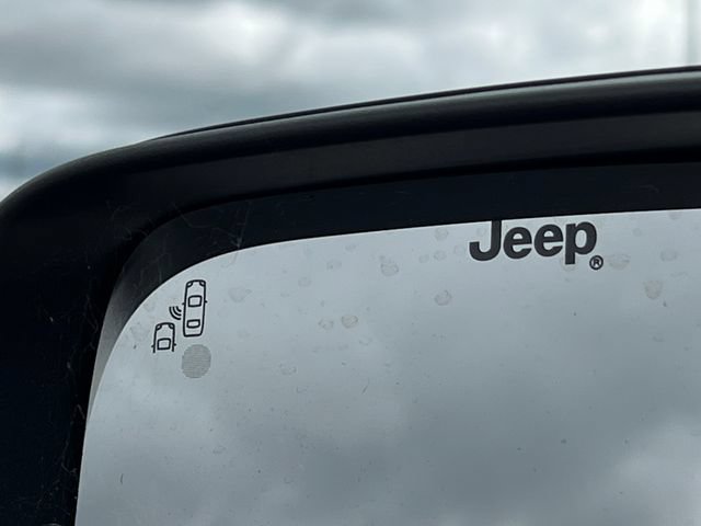 Used 2023 Jeep Renegade Altitude w/ Convenience Group I AWD/4WD image 36