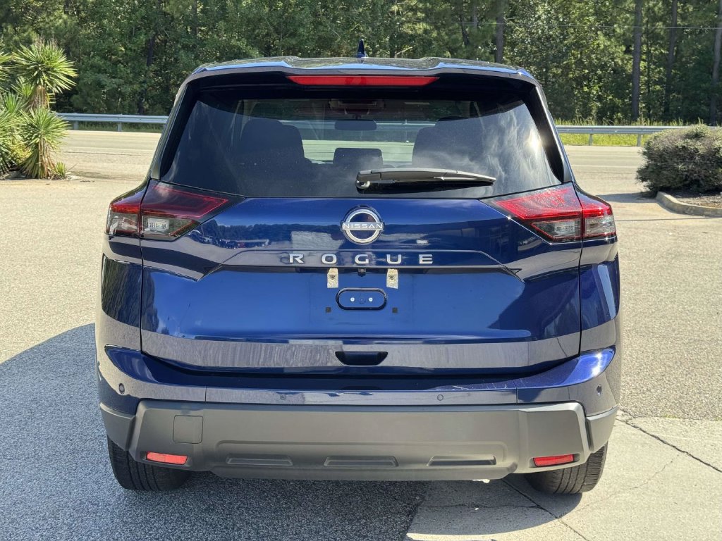 Used 2025 Nissan Rogue SV FWD image 23