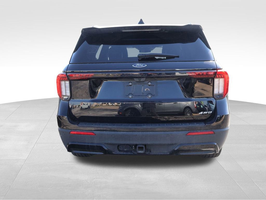 Certified 2025 Ford Explorer ST-Line w/ ST-Line Street Pack image 9