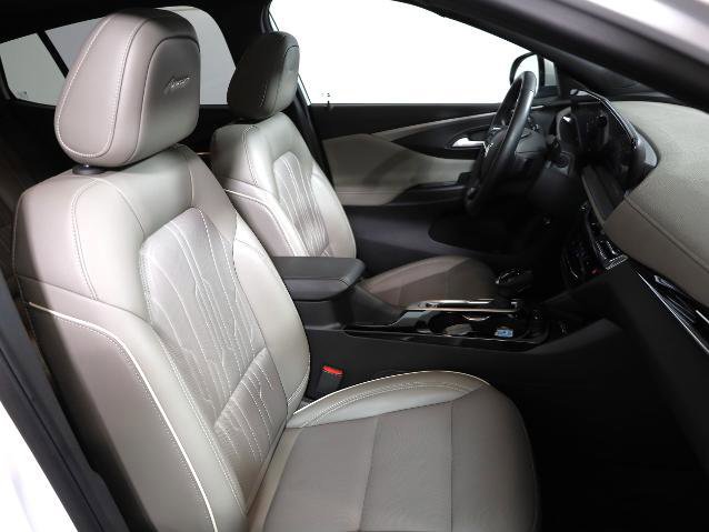 Used 2024 Buick Envista Avenir image 9