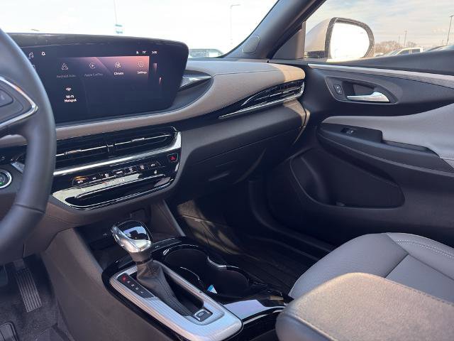 Used 2025 Buick Envista Avenir image 11