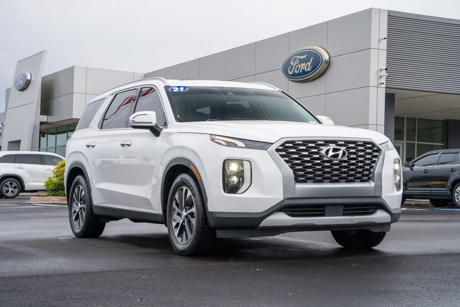 Used 2021 Hyundai Palisade SEL w/ Cargo Package FWD image 1