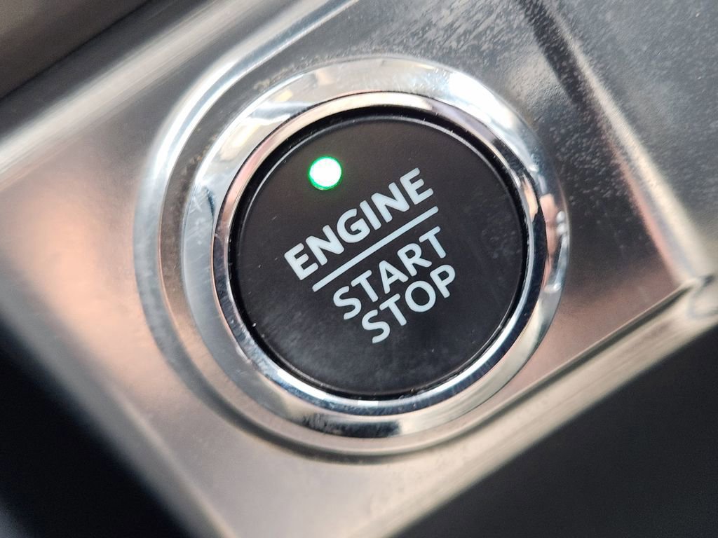 Certified 2023 Ford F150 Lariat w/ Equipment Group 502A High image 20