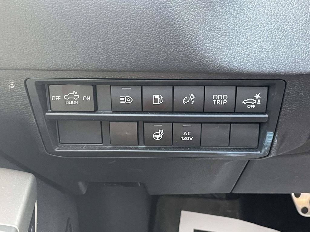 Used 2022 Toyota Tundra Limited w/ TRD Off-Road Package AWD/4WD image 27
