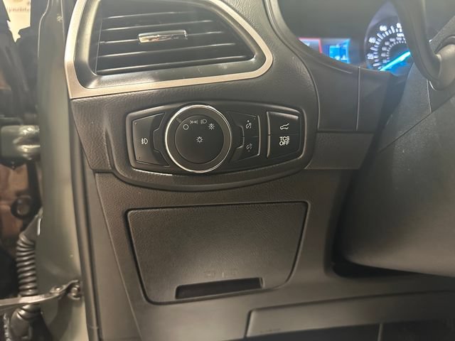 Certified 2024 Ford Edge SEL w/ Convenience Package AWD/4WD image 15