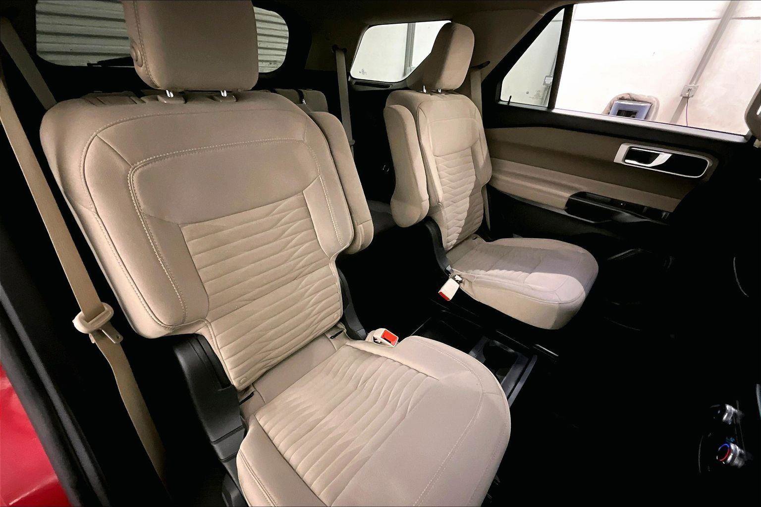 Certified 2020 Ford Explorer XLT w/ Class III Trailer Tow Package image 26