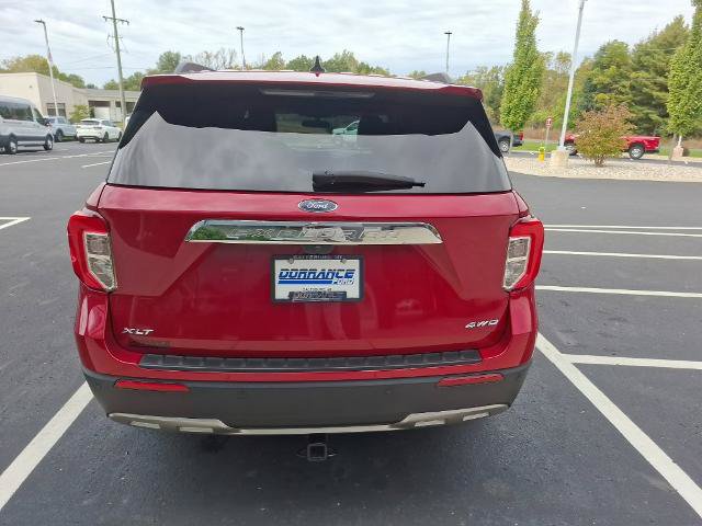 Certified 2024 Ford Explorer XLT w/ Equipment Group 202A AWD/4WD image 9