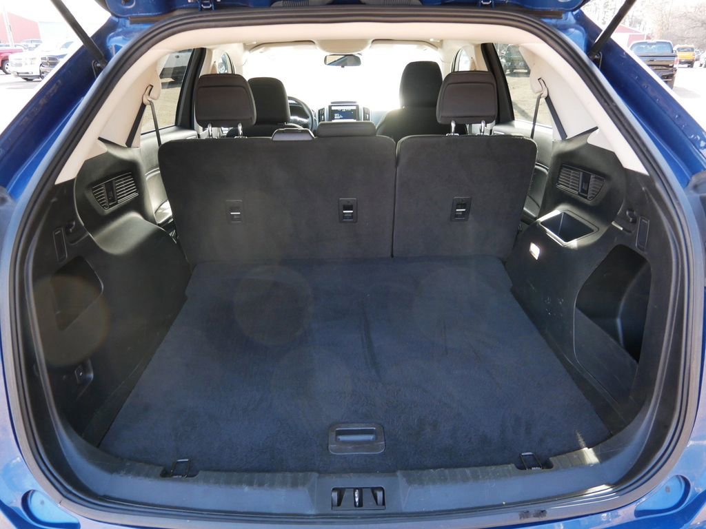 Certified 2022 Ford Edge SE w/ Black Appearance Package image 10