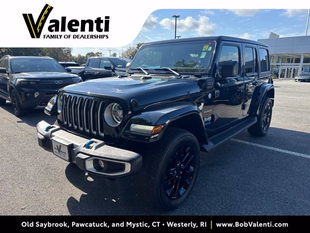 Used 2022 Jeep Wrangler Unlimited Sahara w/ Cold Weather Group AWD/4WD image 1