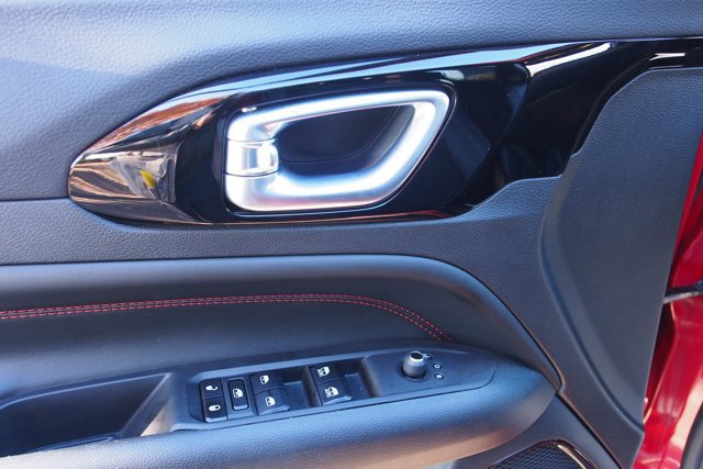 Used 2023 Jeep Compass Trailhawk image 19