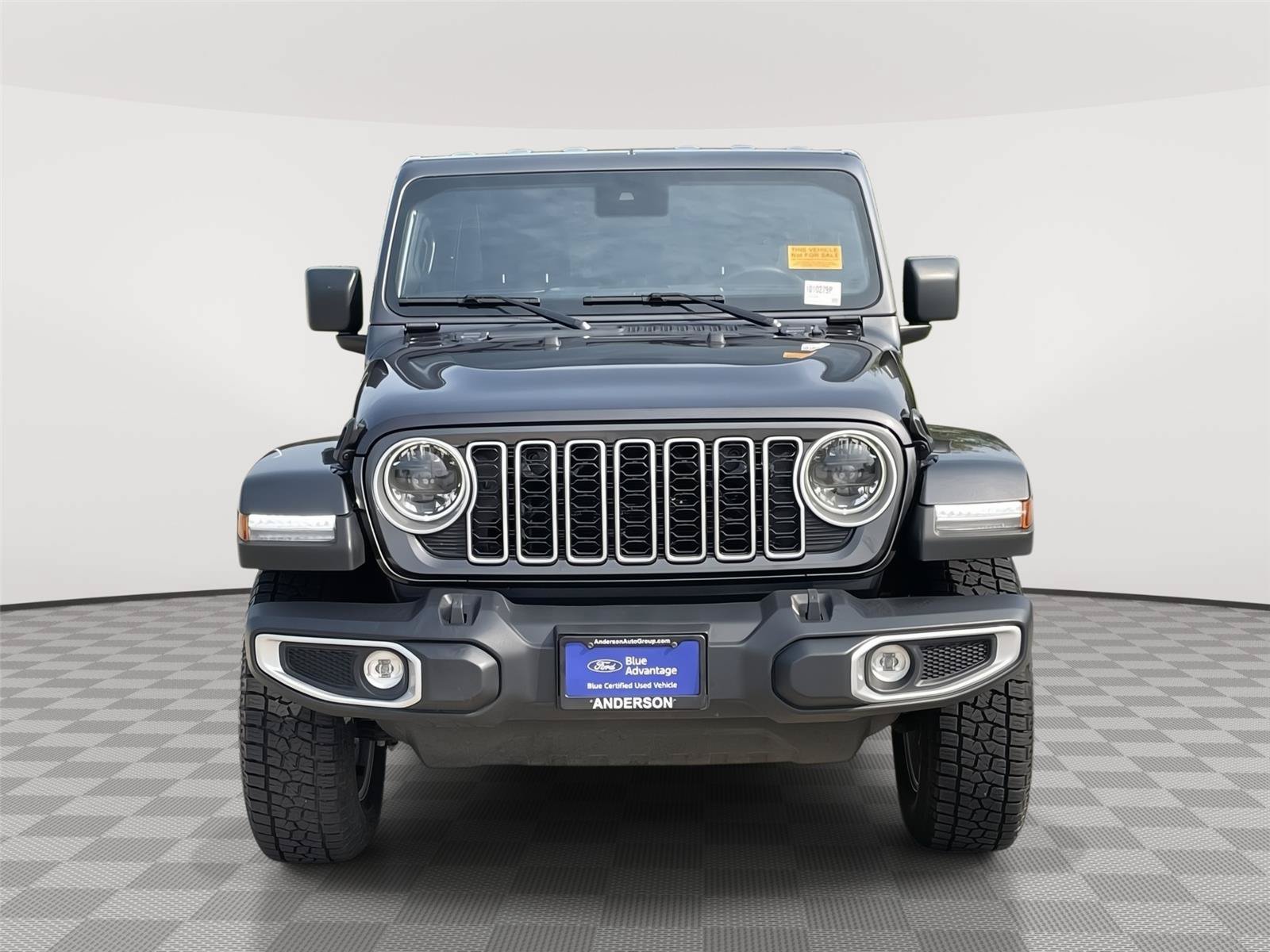 Used 2025 Jeep Wrangler Unlimited Sahara AWD/4WD image 4