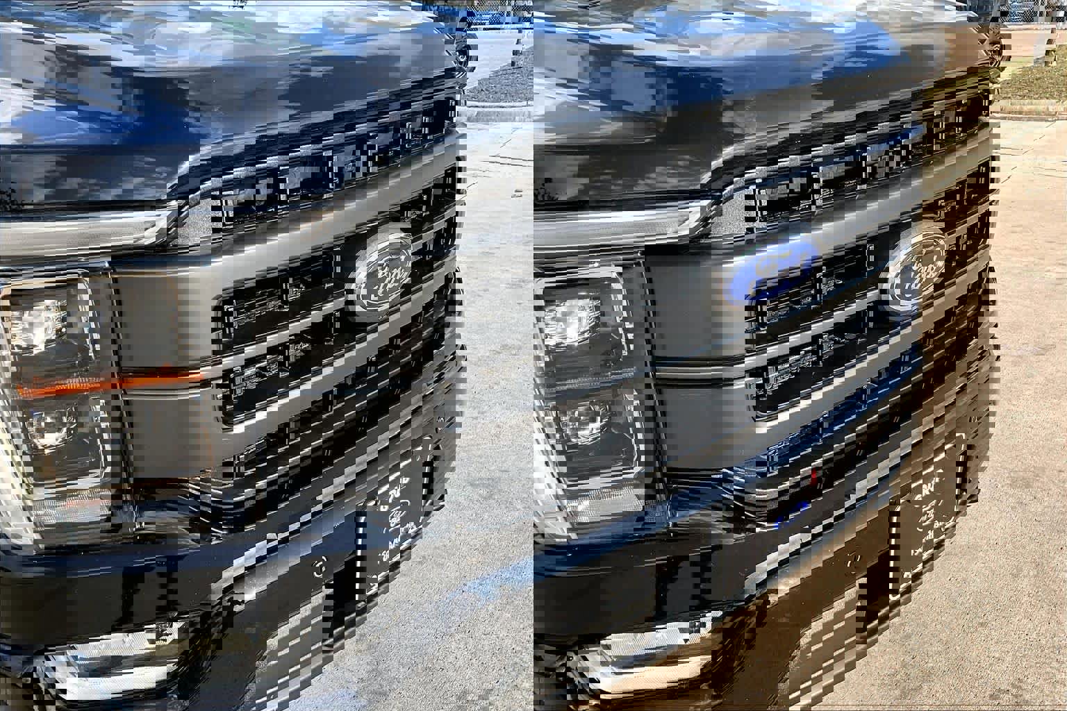 Certified 2022 Ford F150 Lariat w/ Equipment Group 502A High image 31