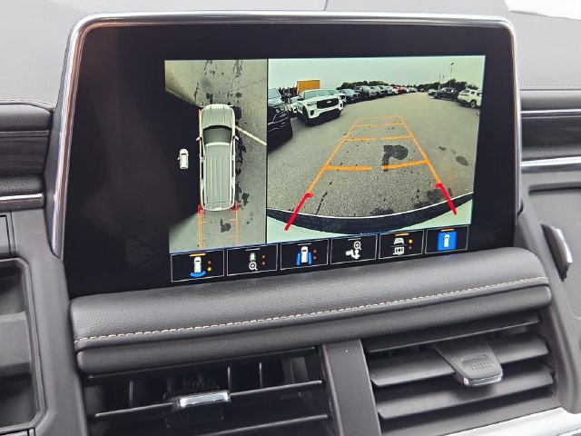 Used 2022 GMC Yukon SLT w/ SLT Premium Package AWD/4WD image 16
