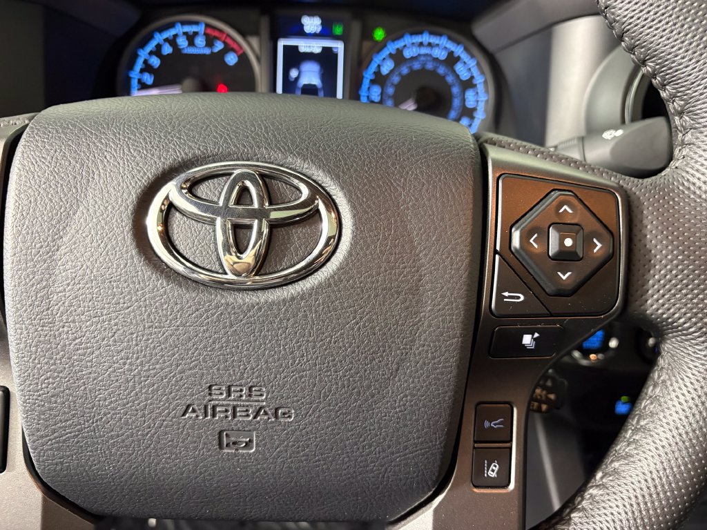 Used 2023 Toyota Tacoma TRD Pro AWD/4WD image 22