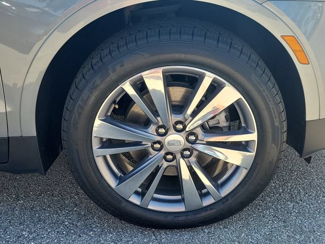 Used 2024 Cadillac XT5 Premium Luxury w/ Technology Package FWD image 13
