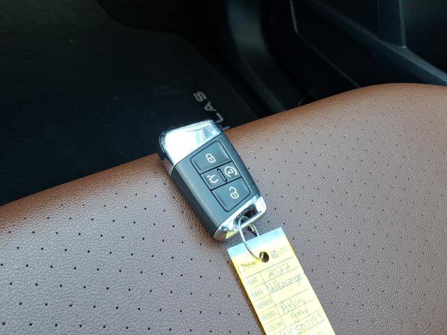 Used 2022 Volkswagen Atlas SEL image 22