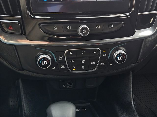 Used 2023 Chevrolet Traverse RS w/ LPO, Floor Liner Package image 30