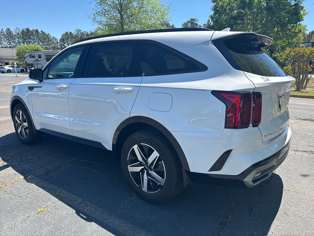 Used 2023 Kia Sorento EX FWD image 3