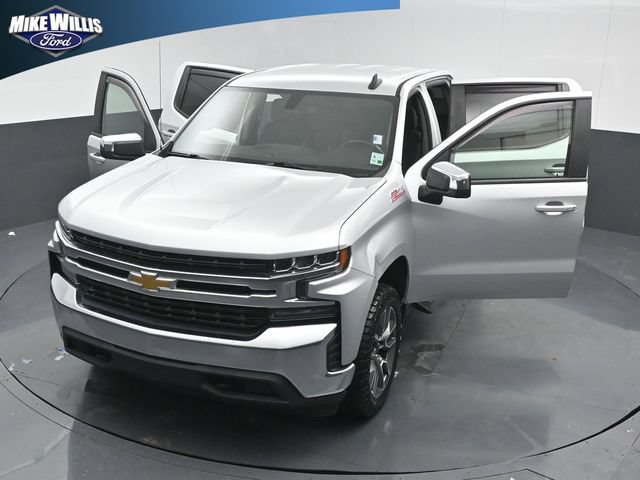 Used 2020 Chevrolet Silverado 1500 LT w/ Texas Edition AWD/4WD image 26