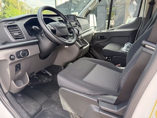 Certified 2025 Ford Transit 250 Low Roof w/ Exterior Upgrade Package RWD image 10