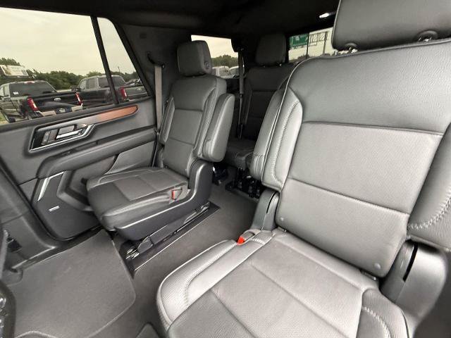 Used 2025 GMC Yukon Denali AWD/4WD image 30