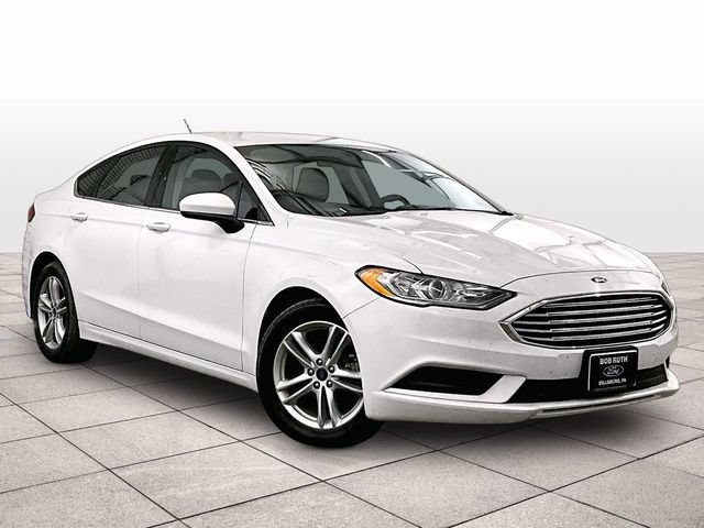 Certified 2018 Ford Fusion SE FWD image 2