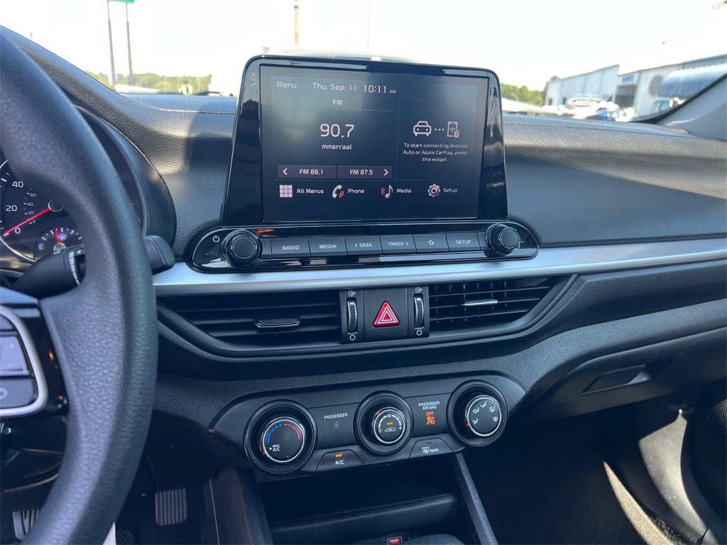 Used 2024 Kia Forte LXS image 29