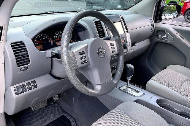 Used 2021 Nissan Frontier SV w/ Midnight Edition Floor Mats AWD/4WD image 14