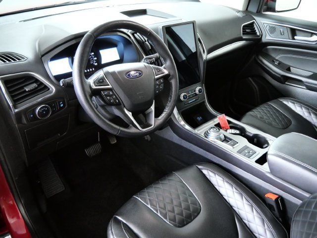 Certified 2023 Ford Edge Titanium w/ Equipment Group 301A AWD/4WD image 3