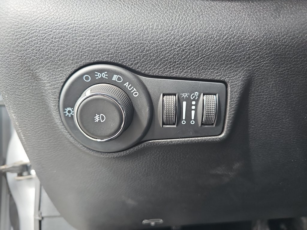 Used 2025 Jeep Compass Limited AWD/4WD image 24