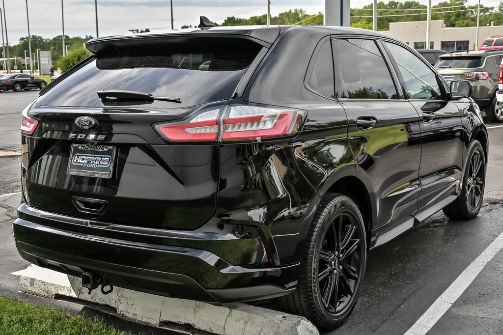 Certified 2023 Ford Edge ST-Line w/ Class II Trailer Tow Package AWD/4WD image 10