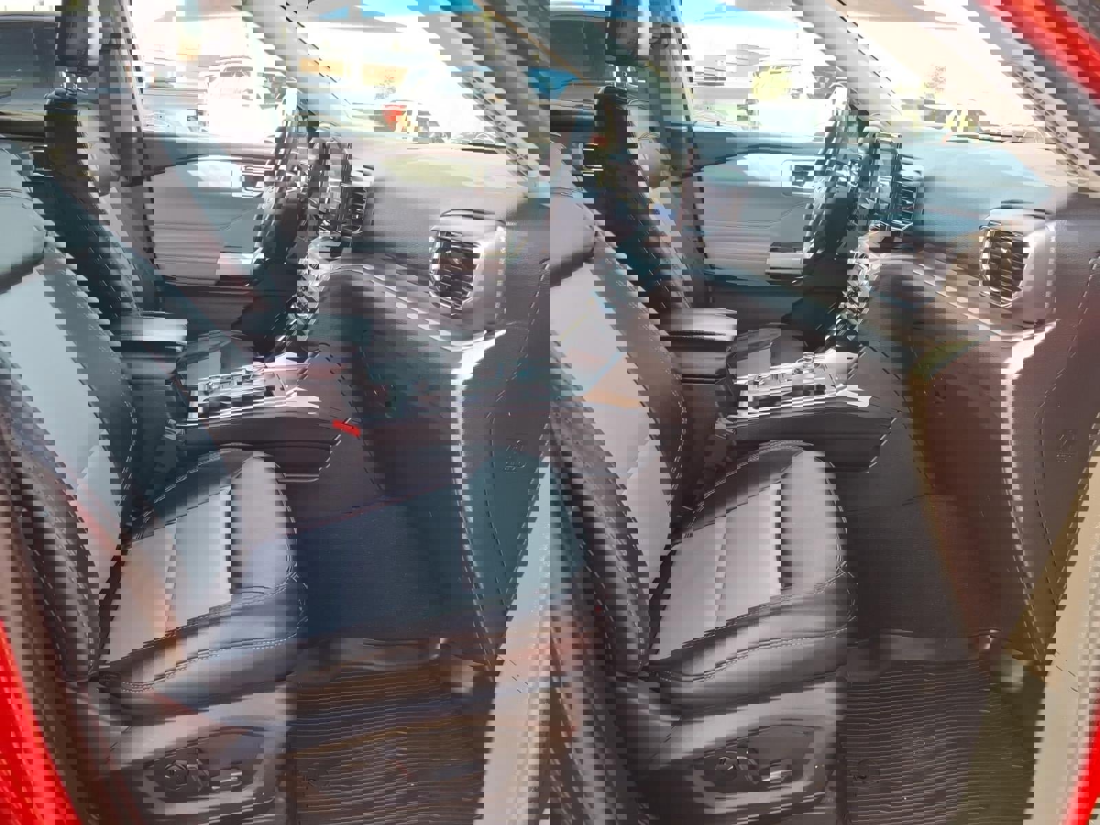 Certified 2023 Ford Explorer XLT w/ Equipment Group 202A image 11