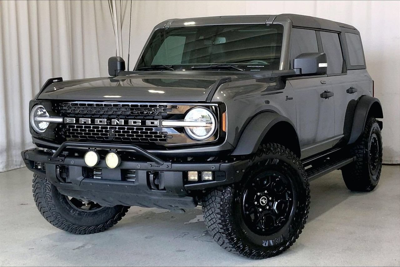 Certified 2022 Ford Bronco Wildtrak AWD/4WD image 12