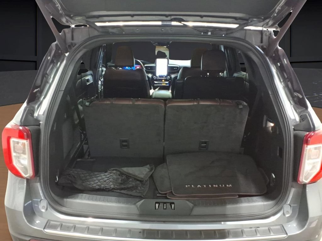 Certified 2023 Ford Explorer Platinum w/ Technology Package AWD/4WD image 28